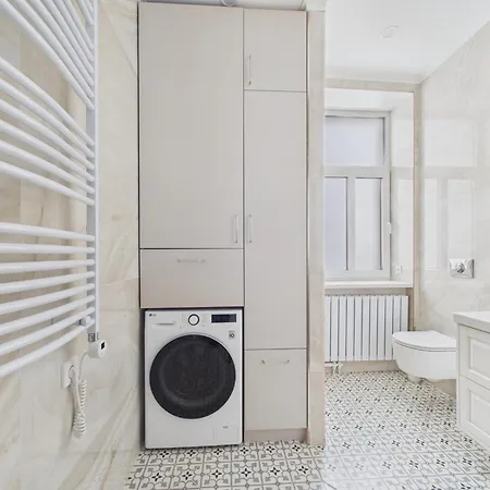 1bd In Art Noveau Quarter - 4 Guests Appartement *