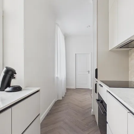1bd In Art Noveau Quarter - 4 Guests Apartment