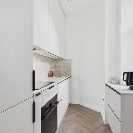 1bd In Art Noveau Quarter - 4 Guests *