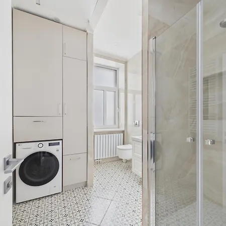 Appartement 1bd In Art Noveau Quarter - 4 Guests