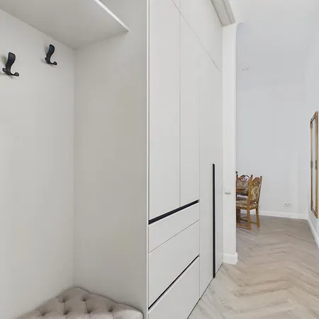 Appartement 1bd In Art Noveau Quarter - 4 Guests